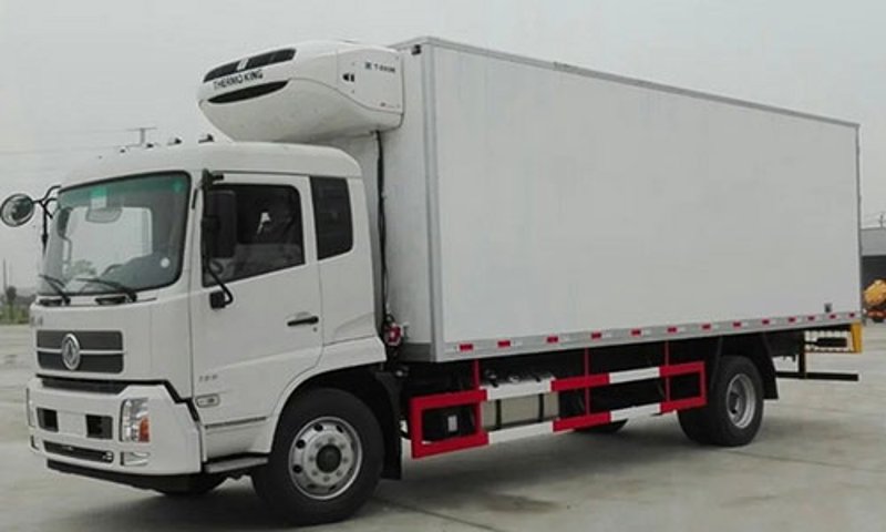 如何选择合适的洒水车？不同品牌、型号的洒水车价格差异巨大，面对琳琅满目的选项，您是否感到困惑呢？本文将从多个维度对市场上的主流洒水车型进行对比评测，帮助您做出明智的选择。